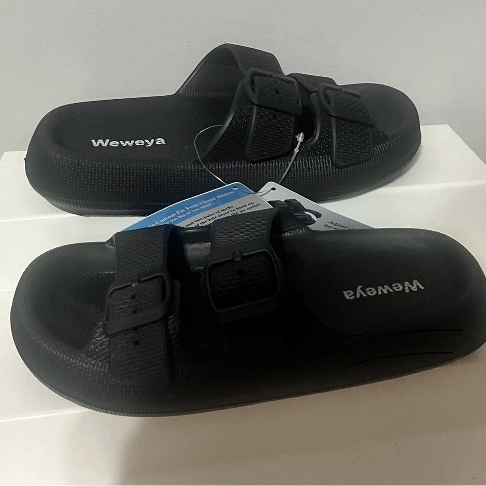 Weweya women’s Slip On’s